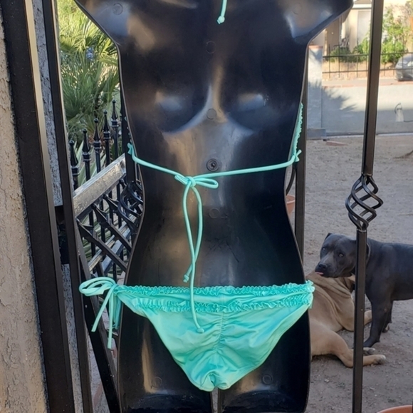 Victoria's Secret - Picture 6 of 8